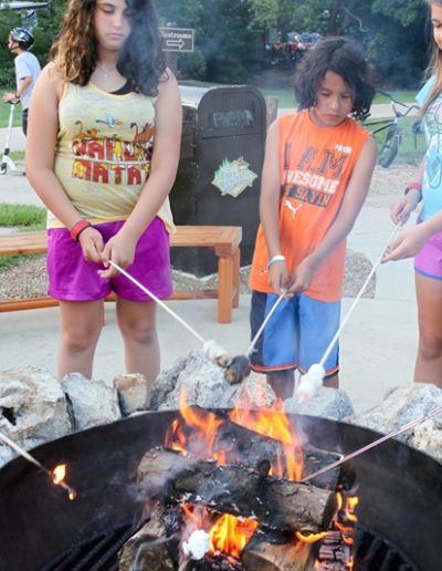 Chip 'N' Dale's Campfire Singalong at Fort Wilderness
