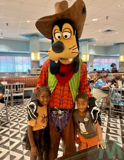 Halloween Dine at Hollywood and Vine with Magic, Memories, Mayhem