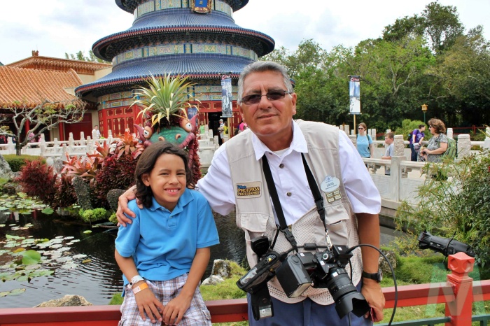 PhotoPass Photographer Louis at Walt Disney World